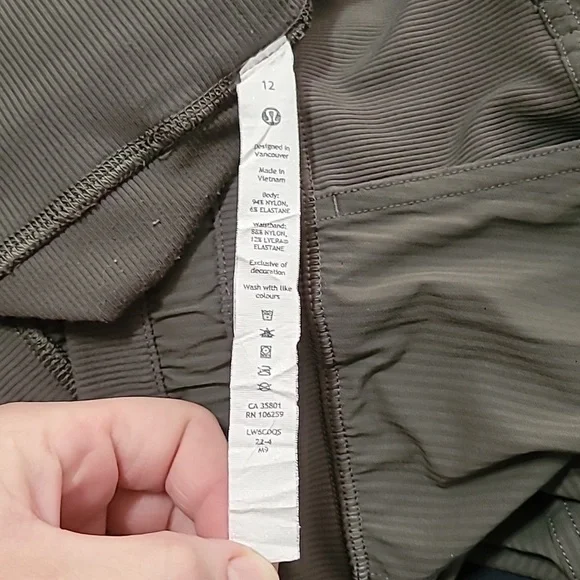 LULULEMON DANCE STUDIO CROP 25” DARK OLIVE SIZE 12 - Picture 3 of 8